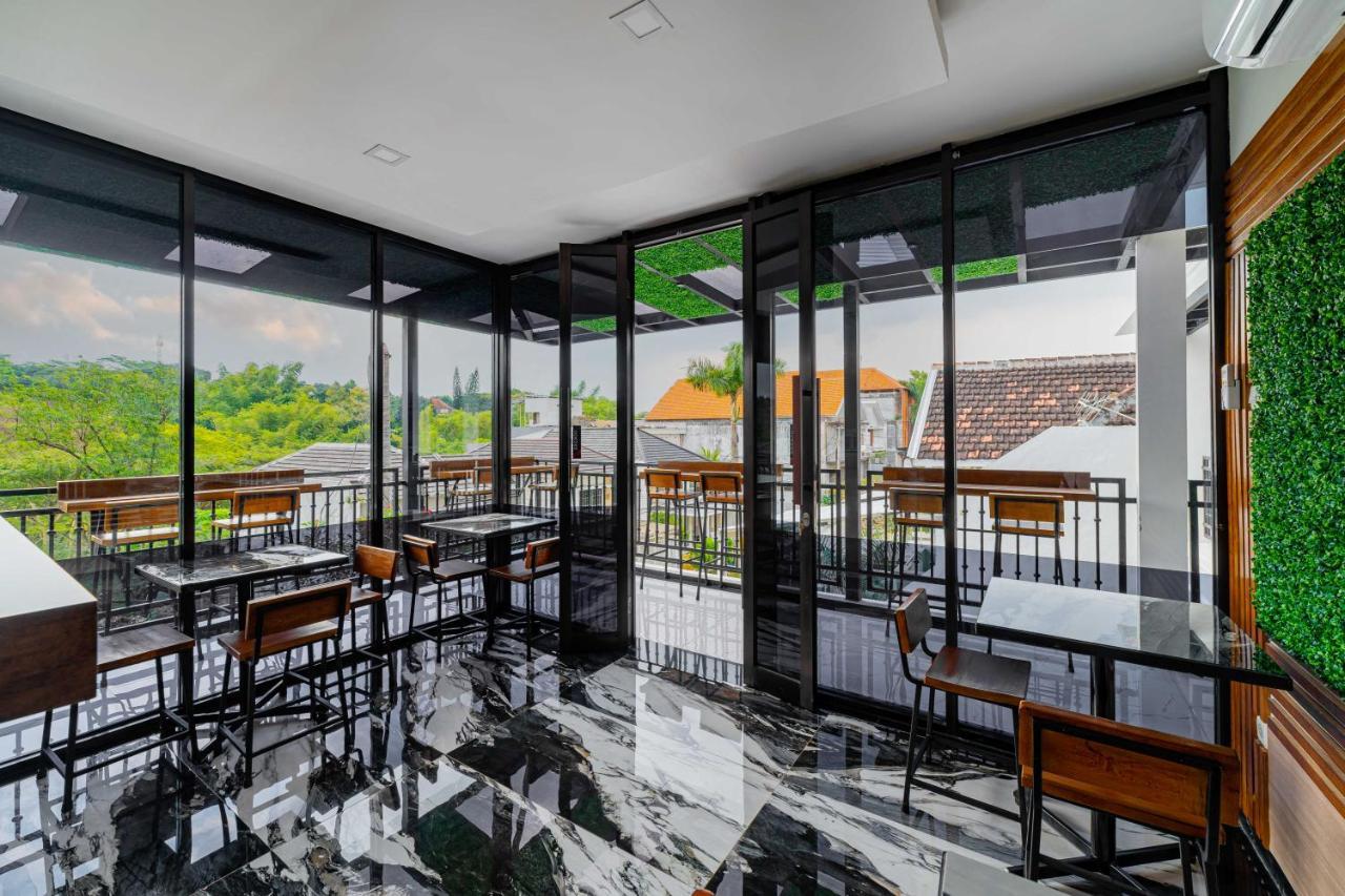 Tree Homestay Mitra Reddoorz Kasri Exterior foto